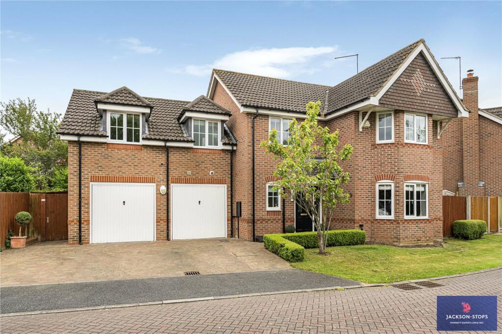 Main image of property: Barn Close, Grange Park, Northampton, Northamptonshire, NN4