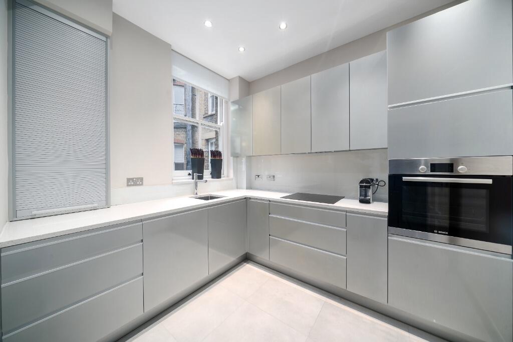 Apartment in London, Royal Borough of Kensington and Chelsea - View 4