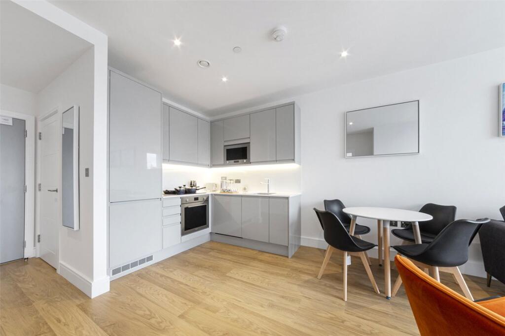Apartment in Birmingham, Chinese Quarter, Digbeth - View 5