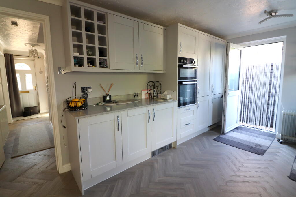 House in Luton - More