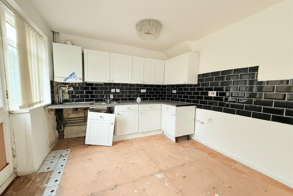 House in Runcorn, Halton Brook, Astmoor - View 5