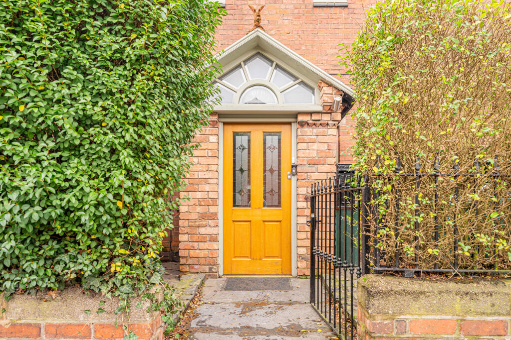 The Vicarage, Craven Street, Chapelfields, Coventry photo 2