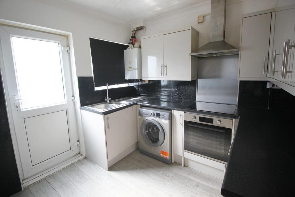 House in Southampton - View 3