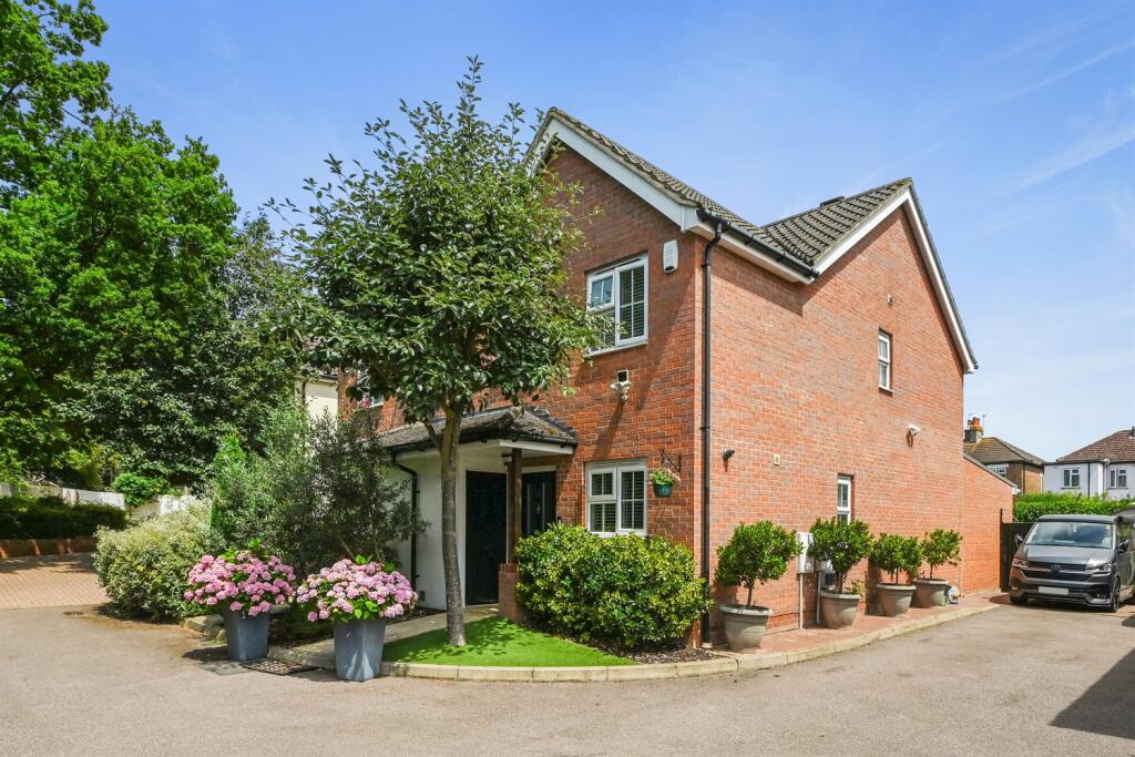 Main image of property: The Hedgerows, Crossing Road, Epping, Essex CM16