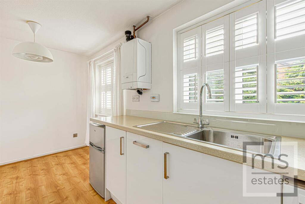 Apartment in Nottingham, Lenton - View 5
