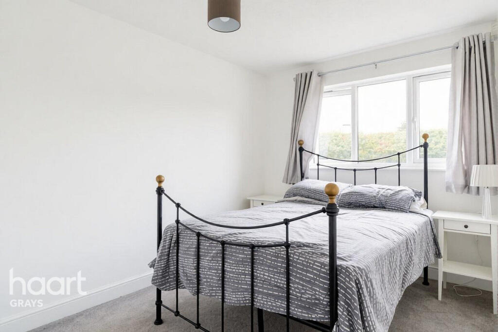 Apartment in Purfleet-on-Thames, Essex - More