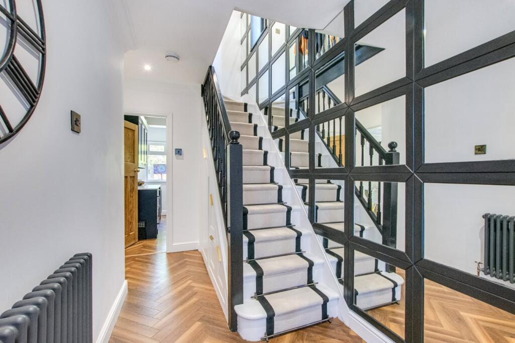 Longmead Drive, Sidcup, DA14 - View 6