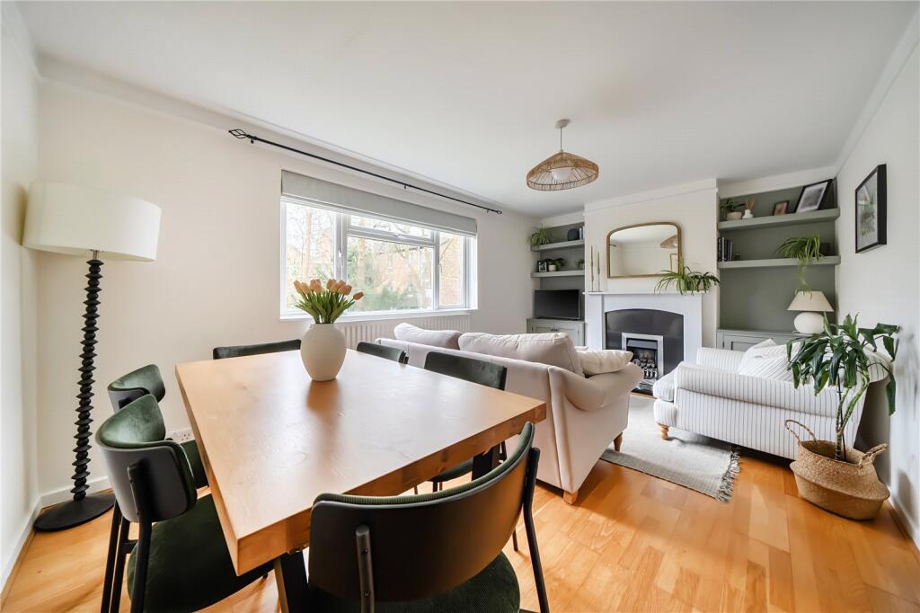 Main image of property: Queens Walk, Ealing