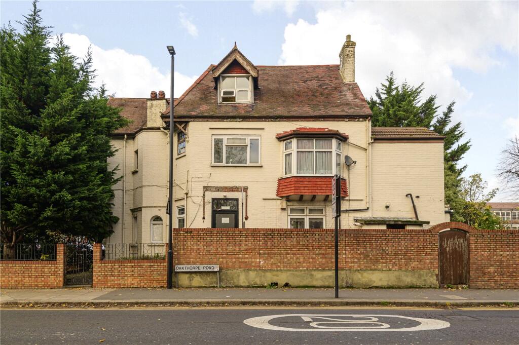 House in London - View 5