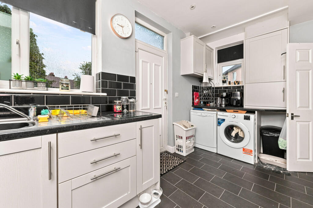 House in Kirklees, West Yorkshire - More