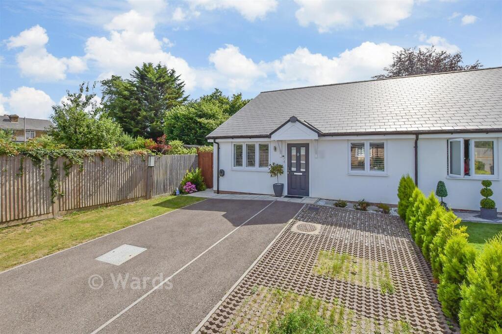 2-bed semi-detached on Mulberry Place, Maidstone, Kent, £248,000