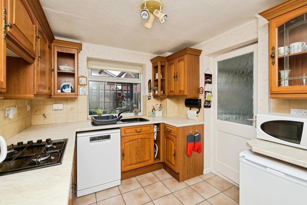 Mendip Close, Long Eaton, Nottingham, Derbyshire, NG10 photo 2