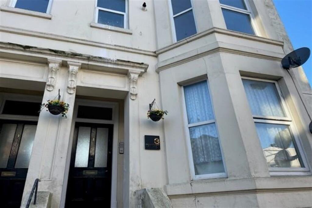 Main image of property: Shakespeare Terrace, CT20