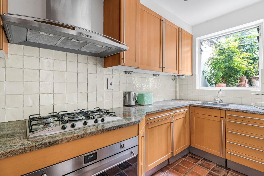 Apartment in London - View 4
