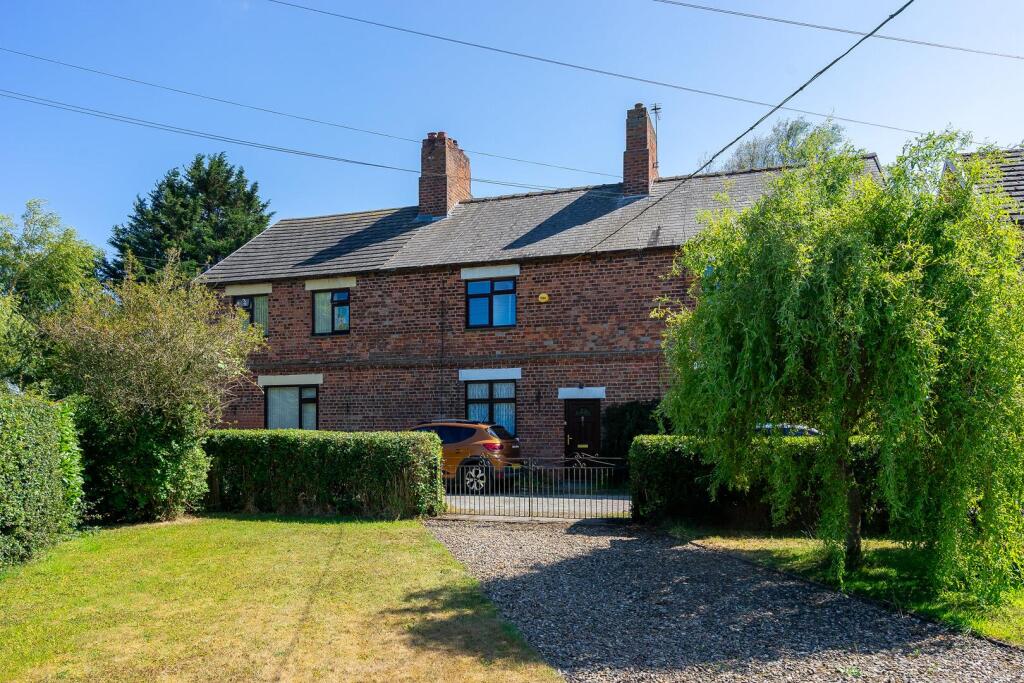 3-bed house on Rettary Cottages, Winestead Lane, Patrington, £175,950