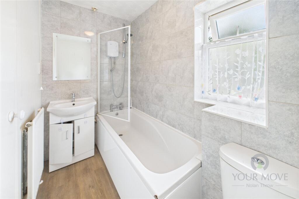 House in Kettering, Brambleside - View 5
