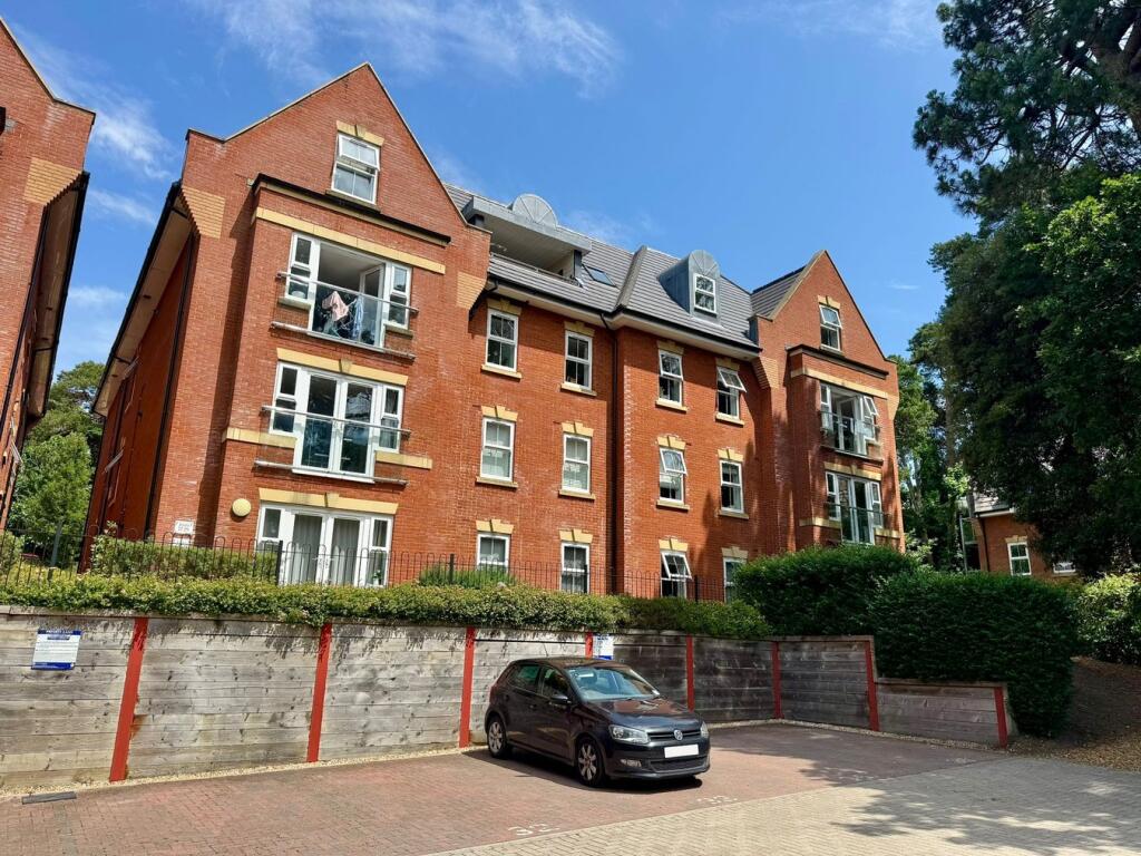 Main image of property: Bournemouth Road, Poole, BH14