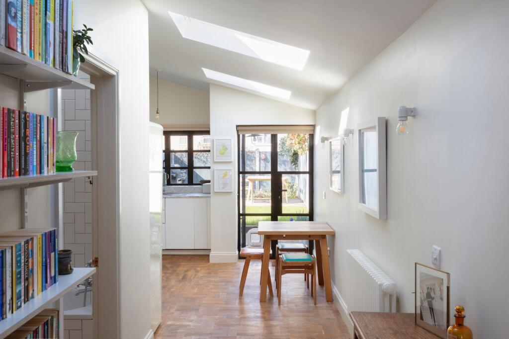 Main image of property: Oakdale Road, Leytonstone, London, E11