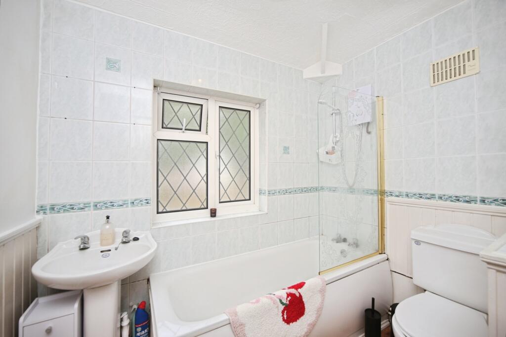 Apartment in Birmingham, Acocks Green - View 5