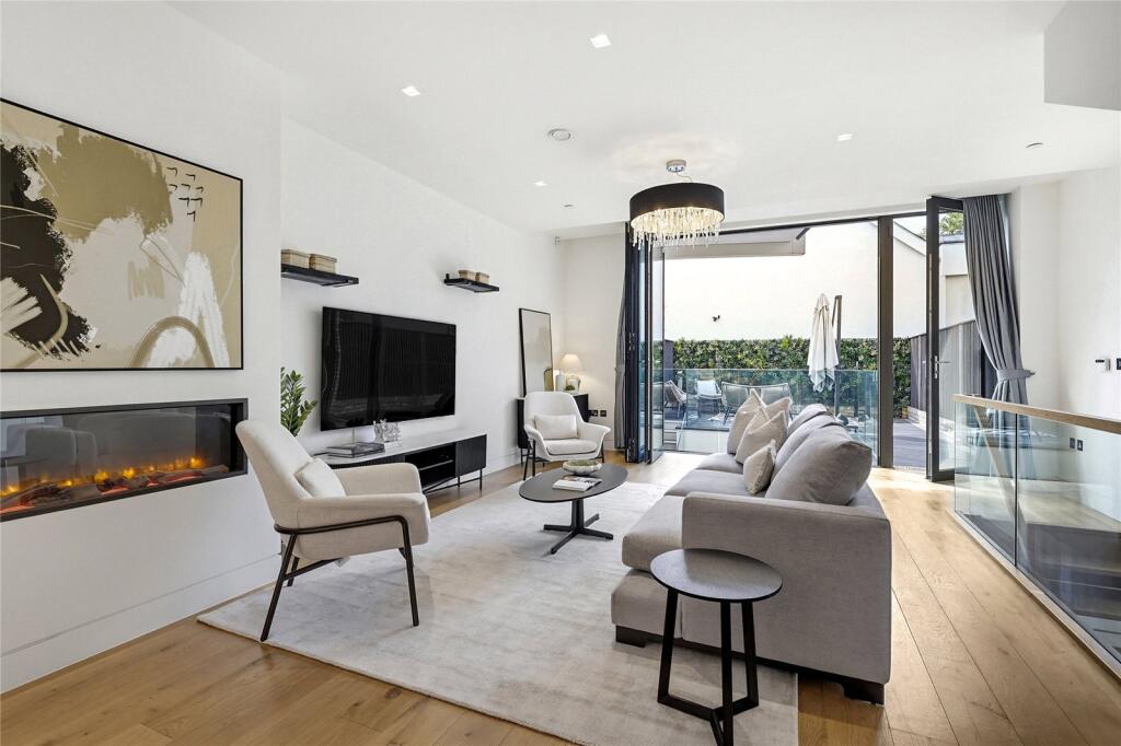 Main image of property: Warriner Gardens, London, SW11