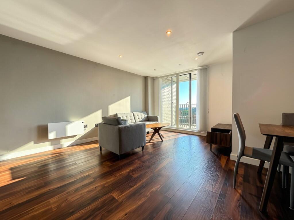 Apartment in Manchester, Greater Manchester - View 4
