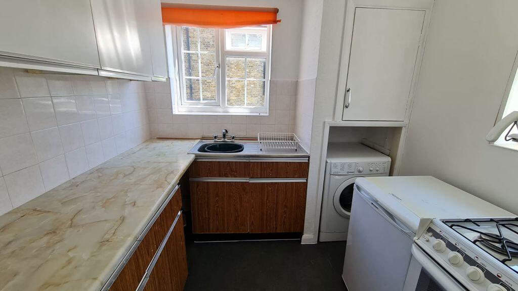 Apartment in Twickenham - View 4