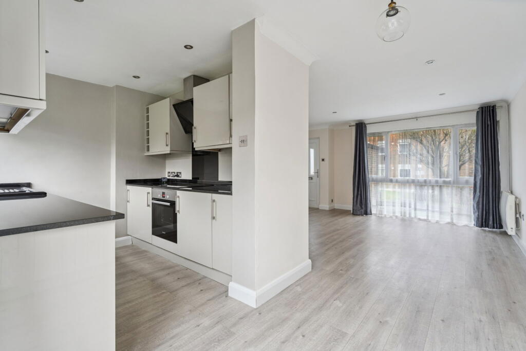 Dormans Close, Northwood - View 3