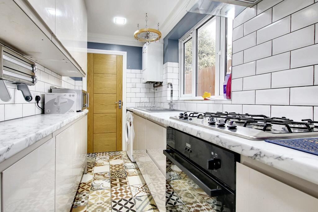 Main image of property: Queens Road, Leicester, LE2