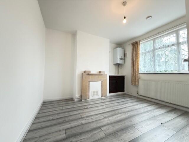 House in London - View 4