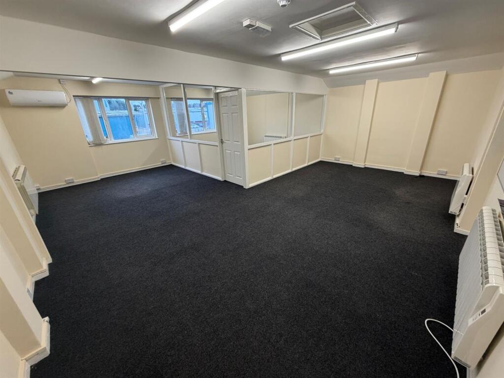 Additional image 5 of Corngreaves, 76 Graingers Lane, Cradley Heath