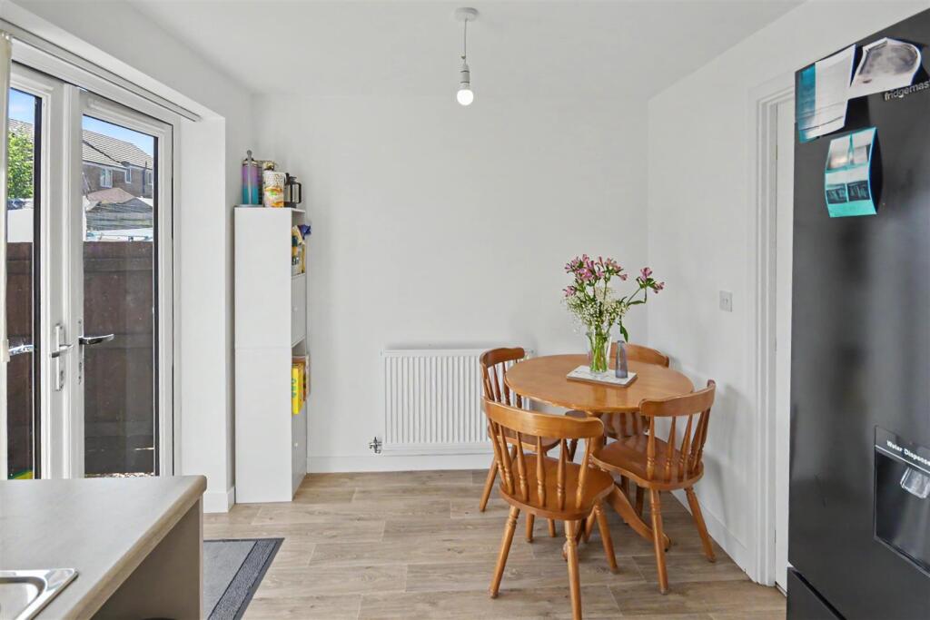 House in Weldon, Weldon Park, Priors Hall Park - More