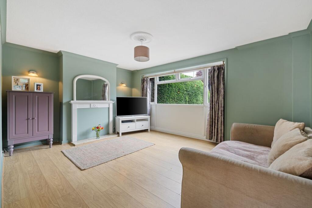 House in Guildford - View 2