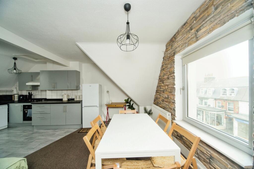 House in Eastbourne, East Sussex - View 3