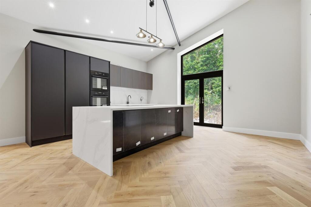 House in East Hertfordshire, Hormead - View 5