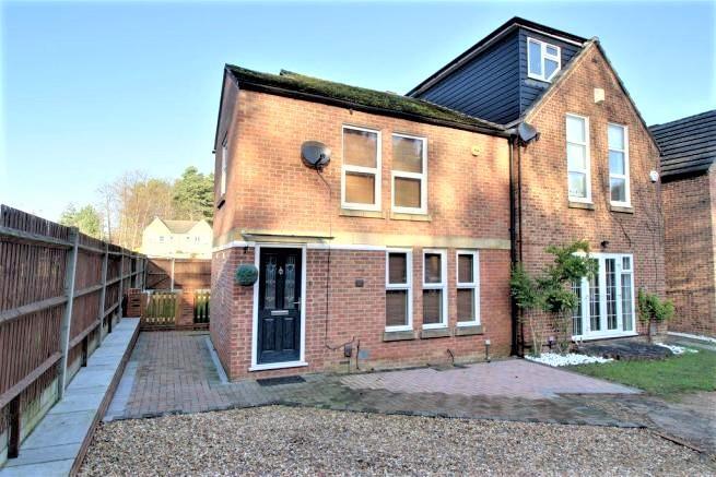 Main image of property: Wards Stone Park, Bracknell, RG12 0GF