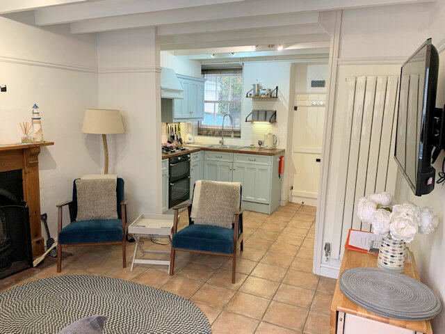 Driftwood, 8 Nantiesyn, Aberdyfi,  LL35 0NB photo 2