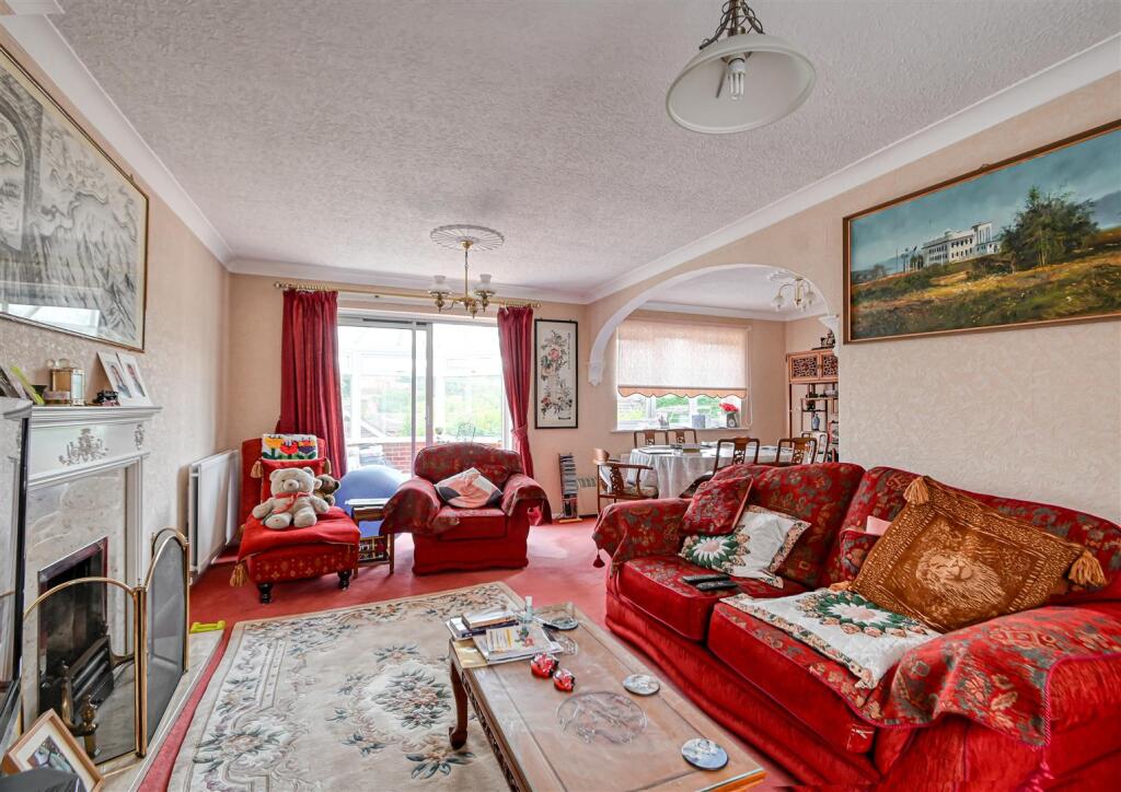 House in Bridgnorth, High Town, Oldbury - View 4