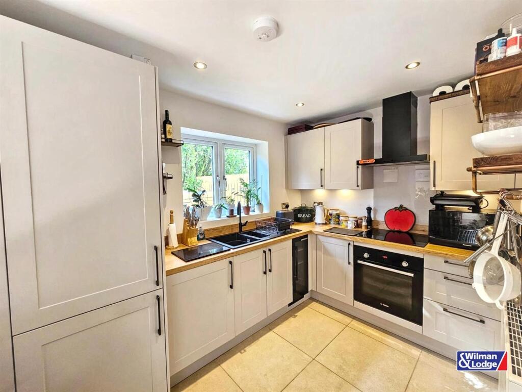 Additional image 4 of Brow Top Close, Glusburn