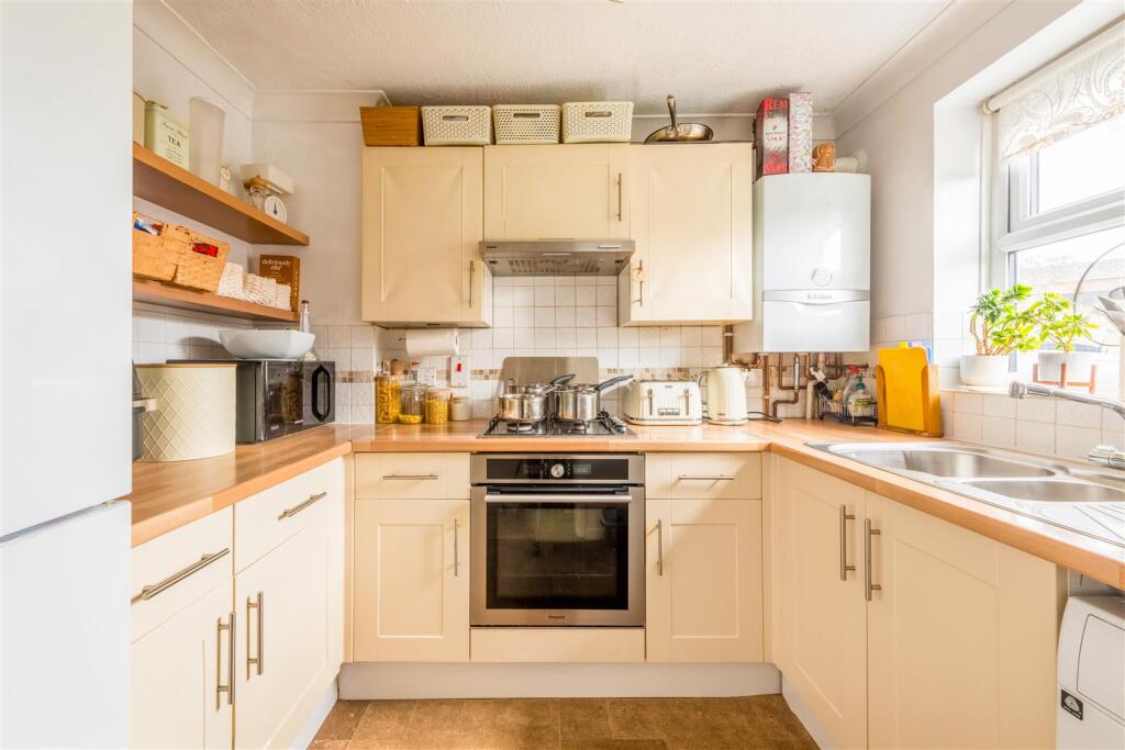 Langridge Drive, Portslade, Brighton photo 4