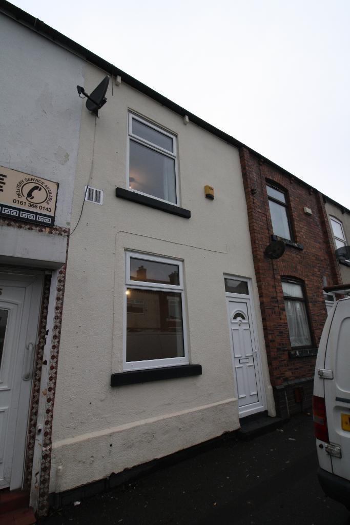 Main image of property: Old Road, Hyde, Cheshire, SK14 4SP