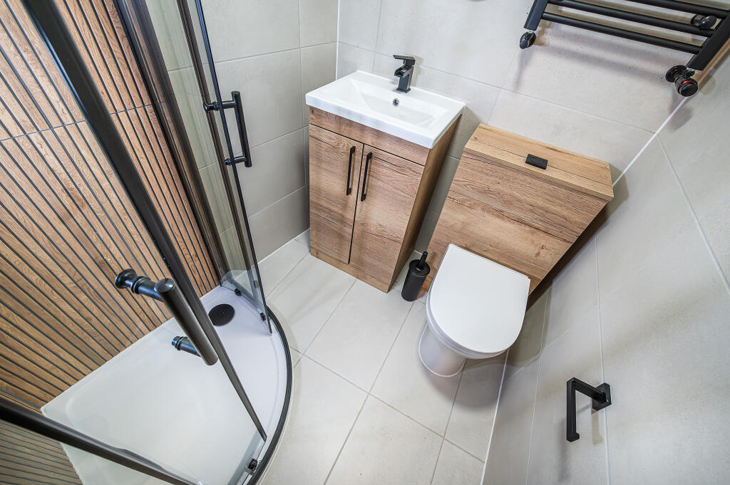 Room 1 ensuite