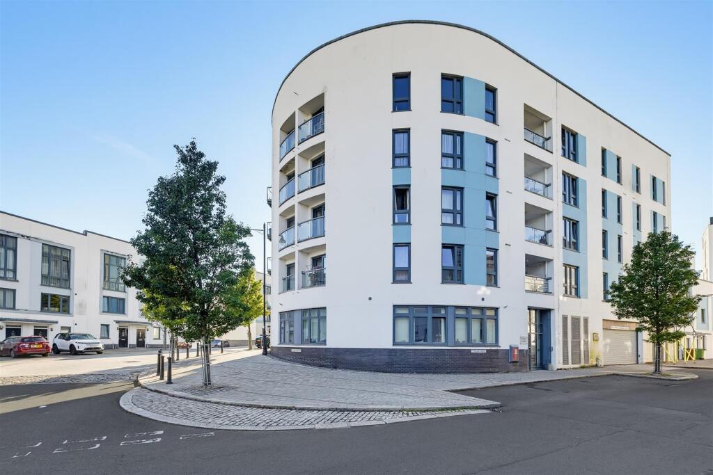 Apartment in Plymouth, Devonport - View 4