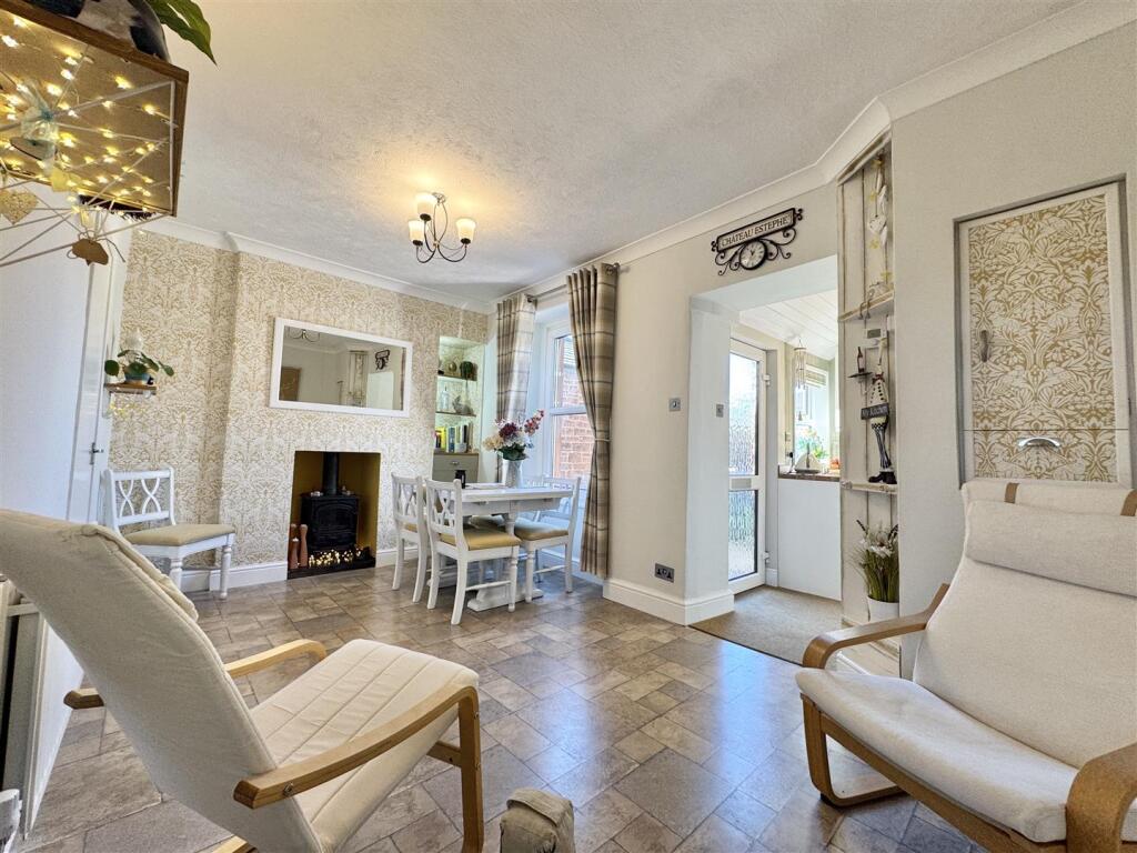 Poplar Place, Penrith photo 3