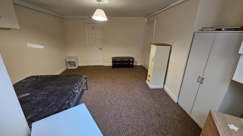 House in Leeds - More