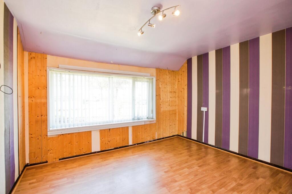 House in Halifax - View 5
