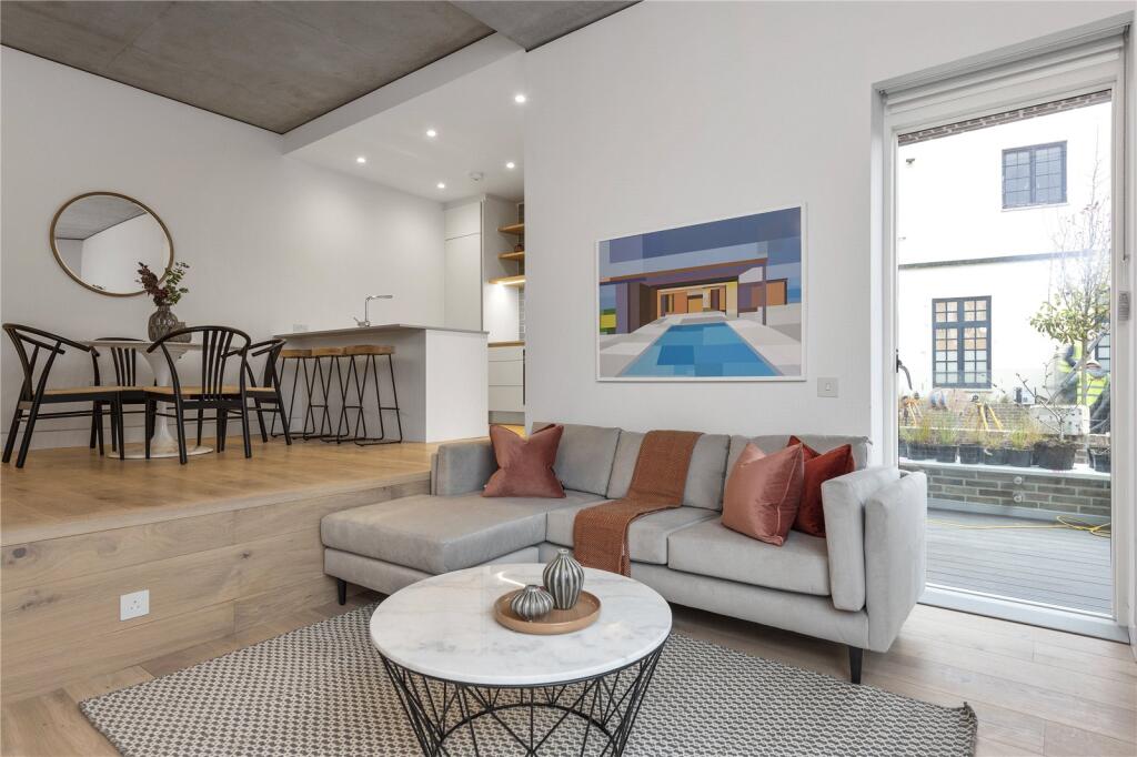 Apartment in London, Notting Dale Village, North Kensington - View 2