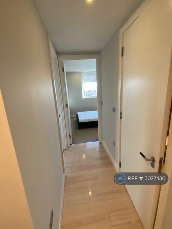 Apartment in Portsmouth - More