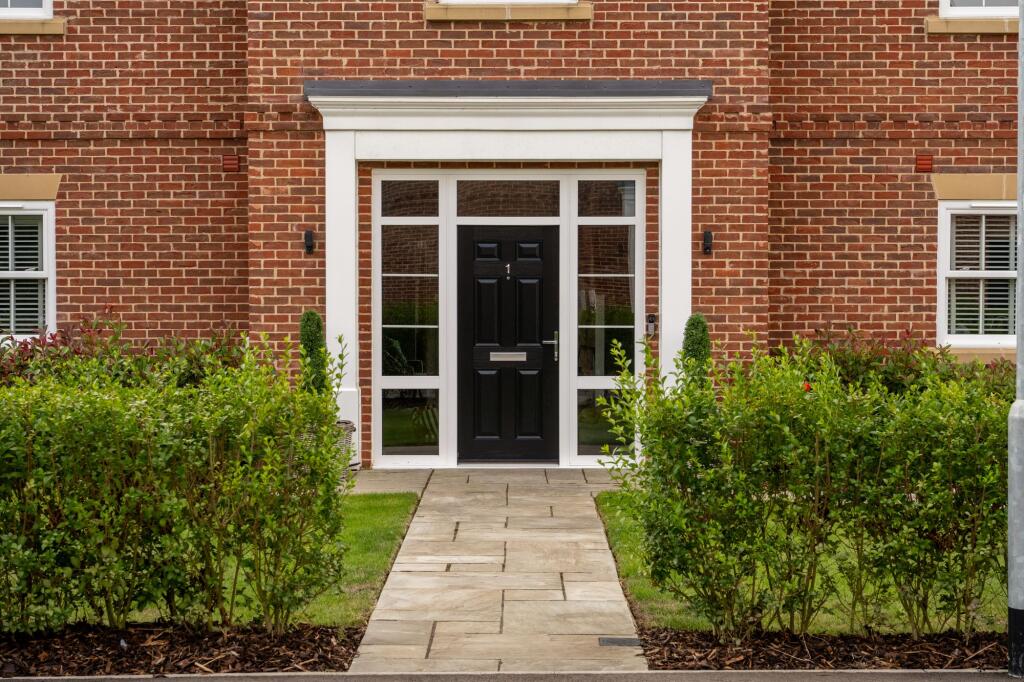 Kym View Close, Kimbolton, PE28 photo 2