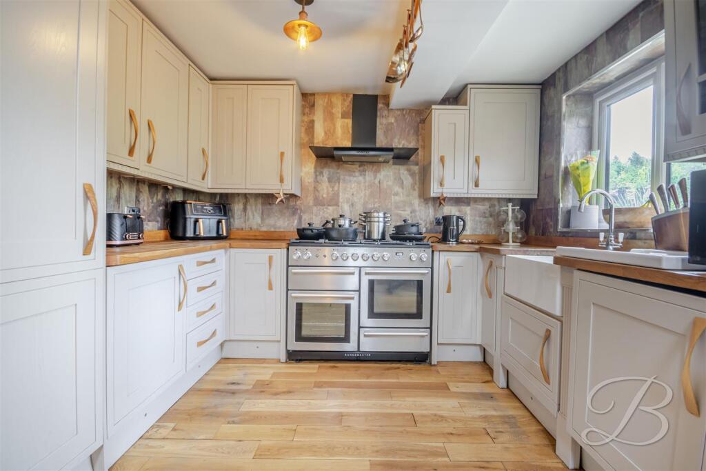 House in Bolsover, Shirebrook - View 2