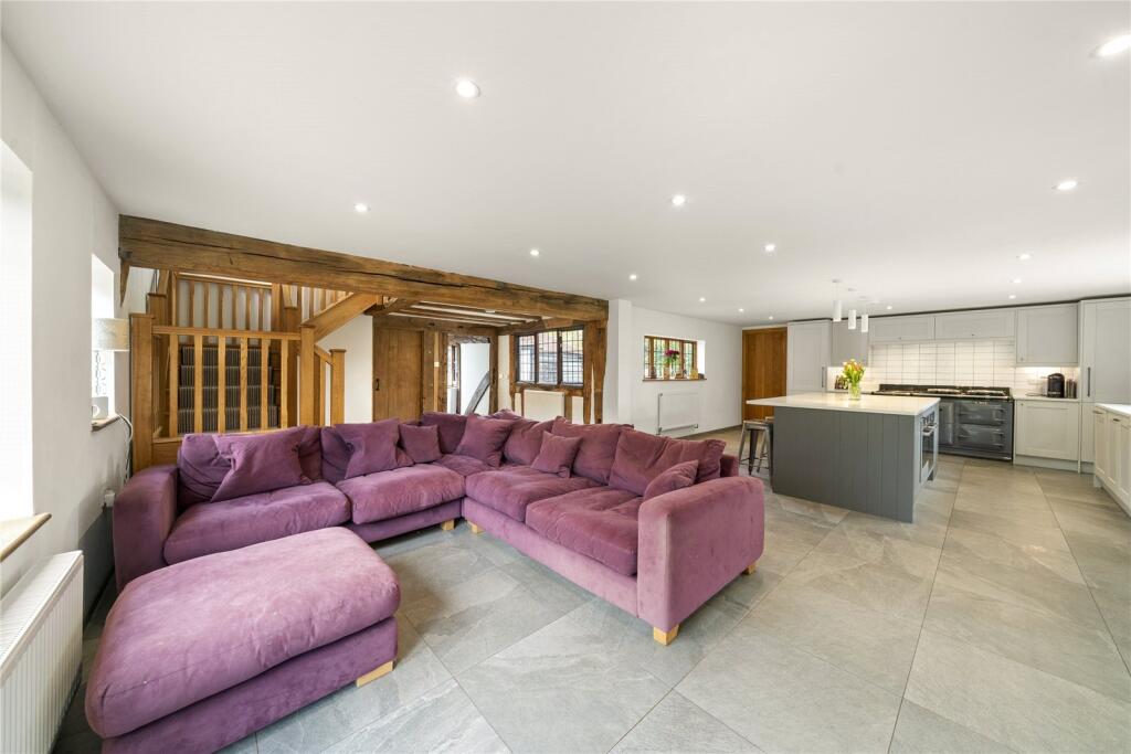 House in Tonbridge - More